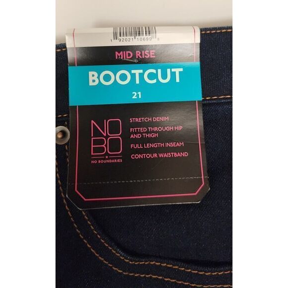 No Boundaries Women’s Bootcut Contour Waistband Jeans Size 21 - Picture 4 of 6